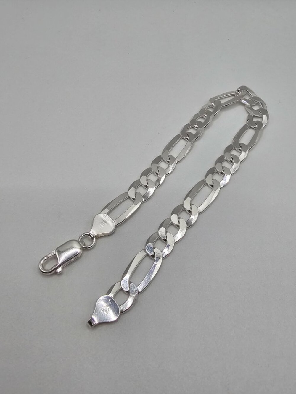 Sterling Silver 925 High Polished Figaro Bracelet 7.8mm 8 inches - Picture 7 of 8